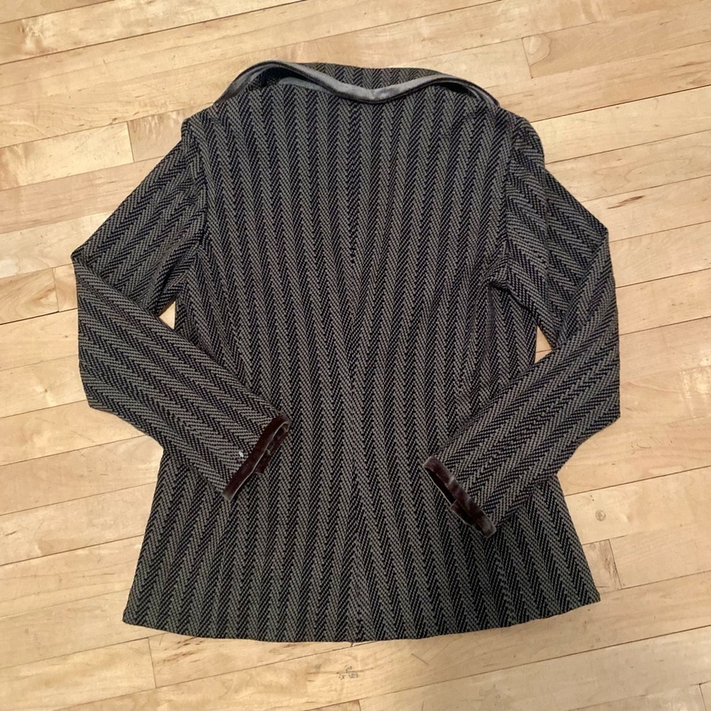 VINTAGE Armani Collezioni wool blend light weight blazer size 12 - Picture 4 of 8